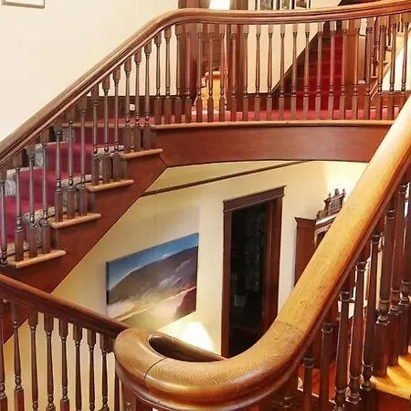 Double Oaks Bed & Breakfast-2